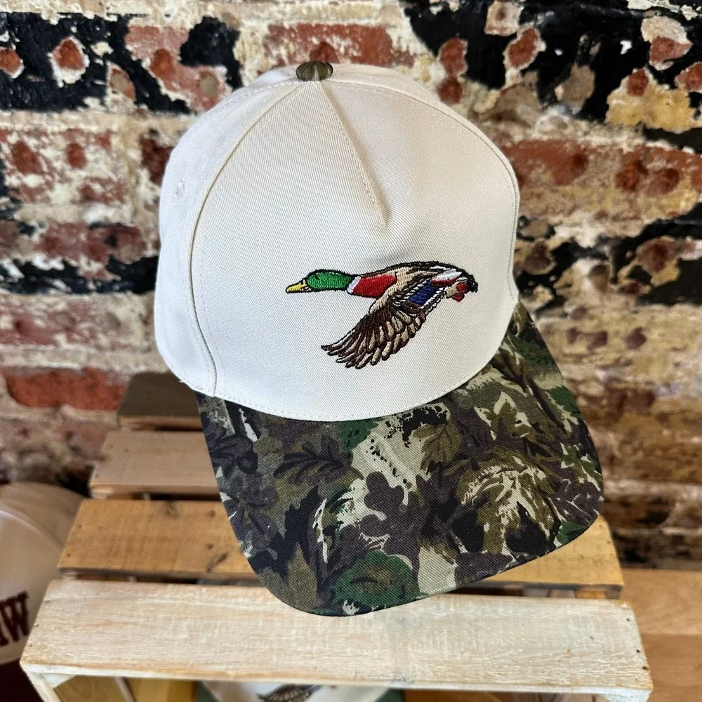 Mallard Duck Embroidered Two Tone Baseball Cap Camo Cream Hunting Hat Adjustable